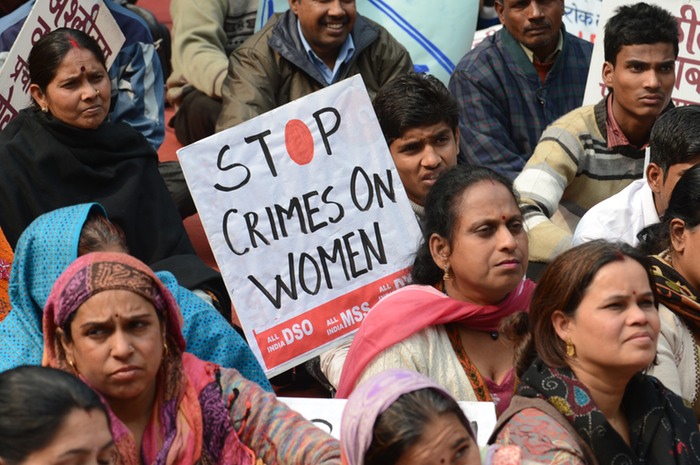 Read more about the article भारतीय संविधान में महिलाओं के अधिकार और कानून !!